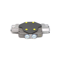 Секція керування правим ходовим клапаном Bobcat, 7406062