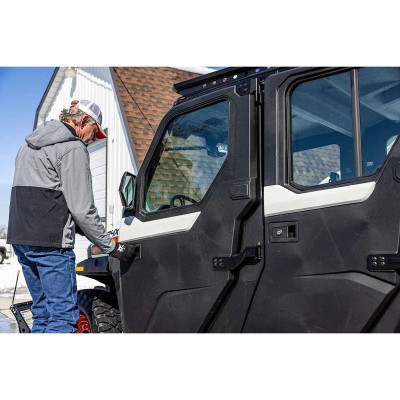 Комплект передніх дверей Bobcat, 7496467