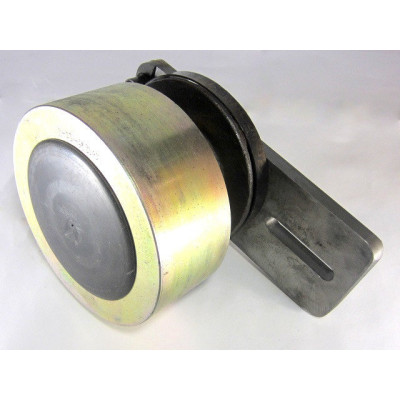 Ролик - натяжитель 6933054 Bobcat