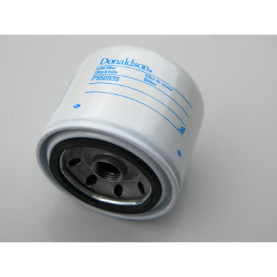 Фильтр масляный P550939