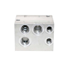 Блок-порт Bobcat, 7120816 Блок-порт Bobcat, 7120816