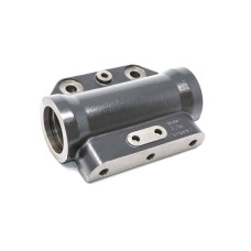 Переднее шарнирное крепление Bobcat, 7400546 Переднее шарнирное крепление Bobcat, 7400546