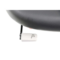 Замена кожаного сиденья оператора Bobcat, 6669135 Замена кожаного сиденья оператора Bobcat, 6669135